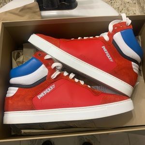 Burberry sneakers 43.5